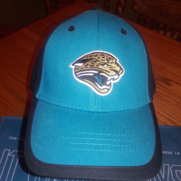 Jacksonville Jaguar Football Hat Cap - Picture 2 of 6